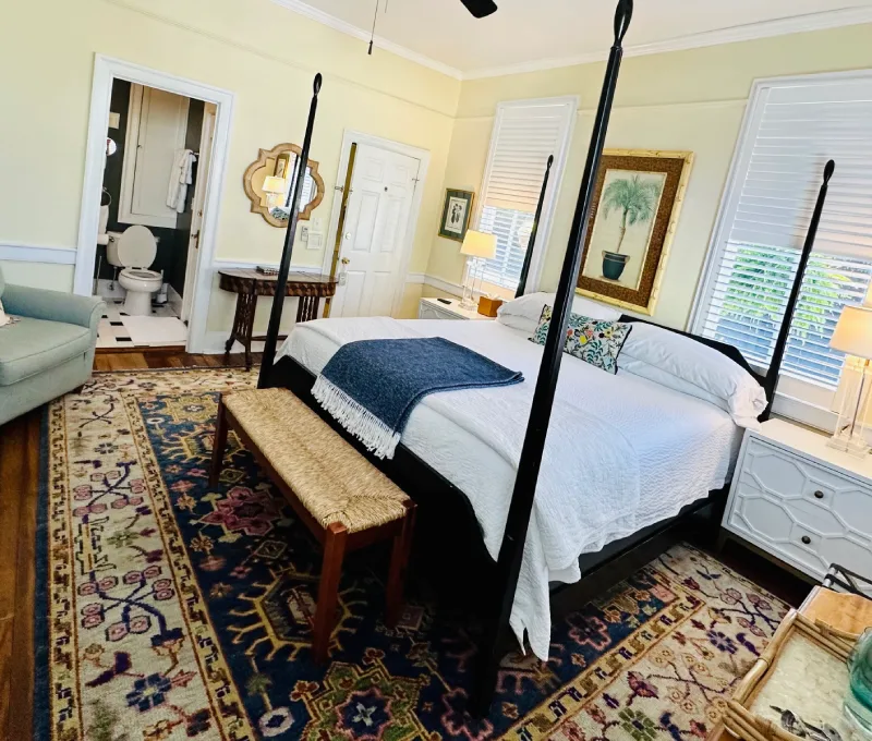 Magnolia room