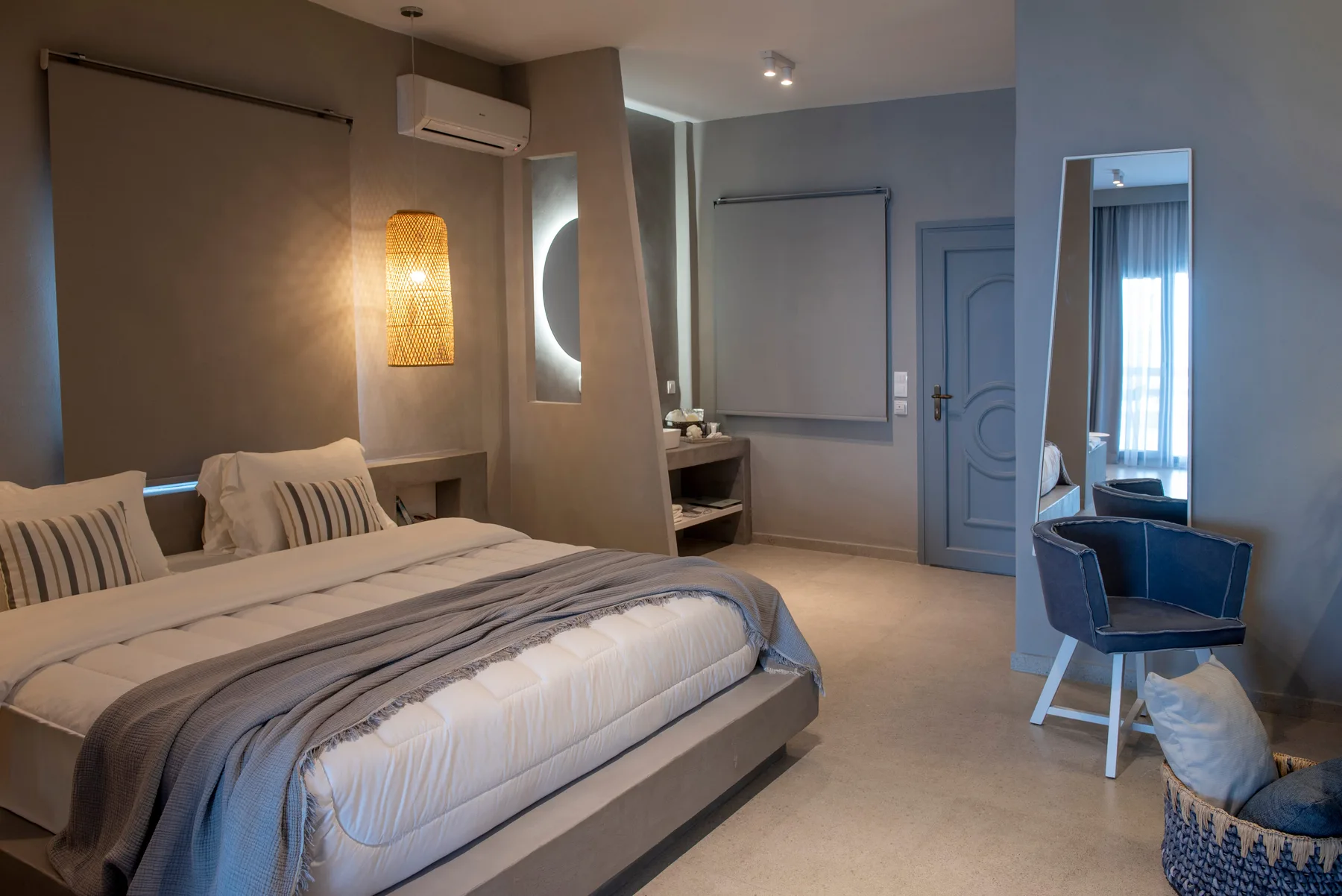 White Suites Resort