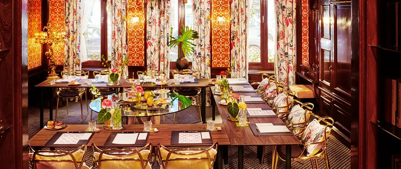 Hotel Estheréa meeting room