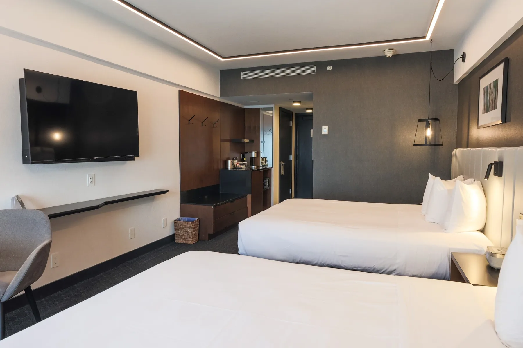 Guest room