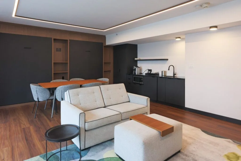 Guest room
