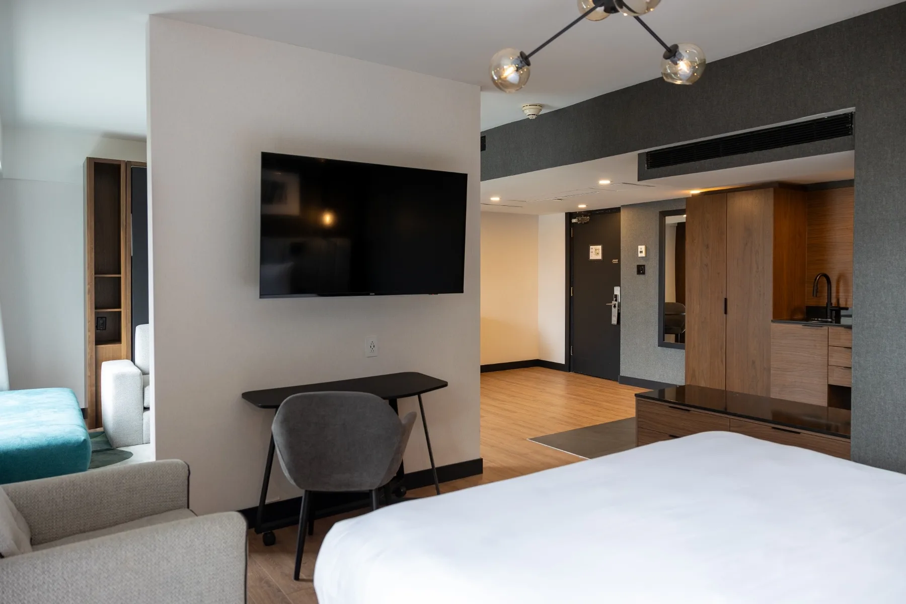 Guest suite