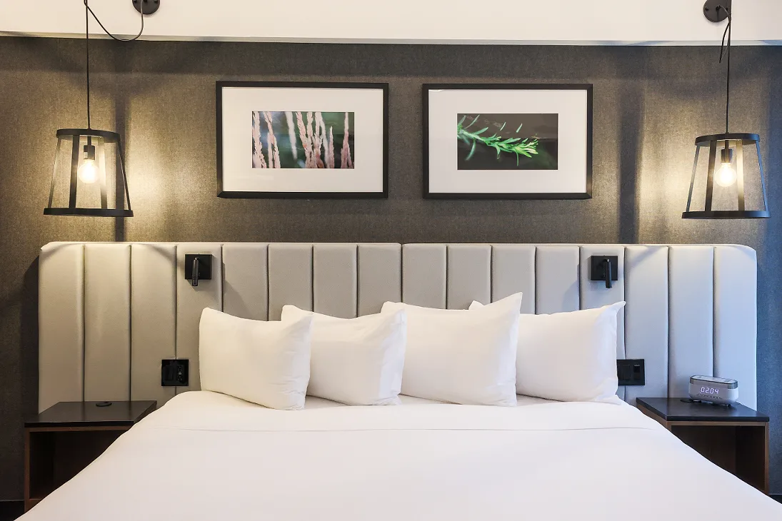Guest room