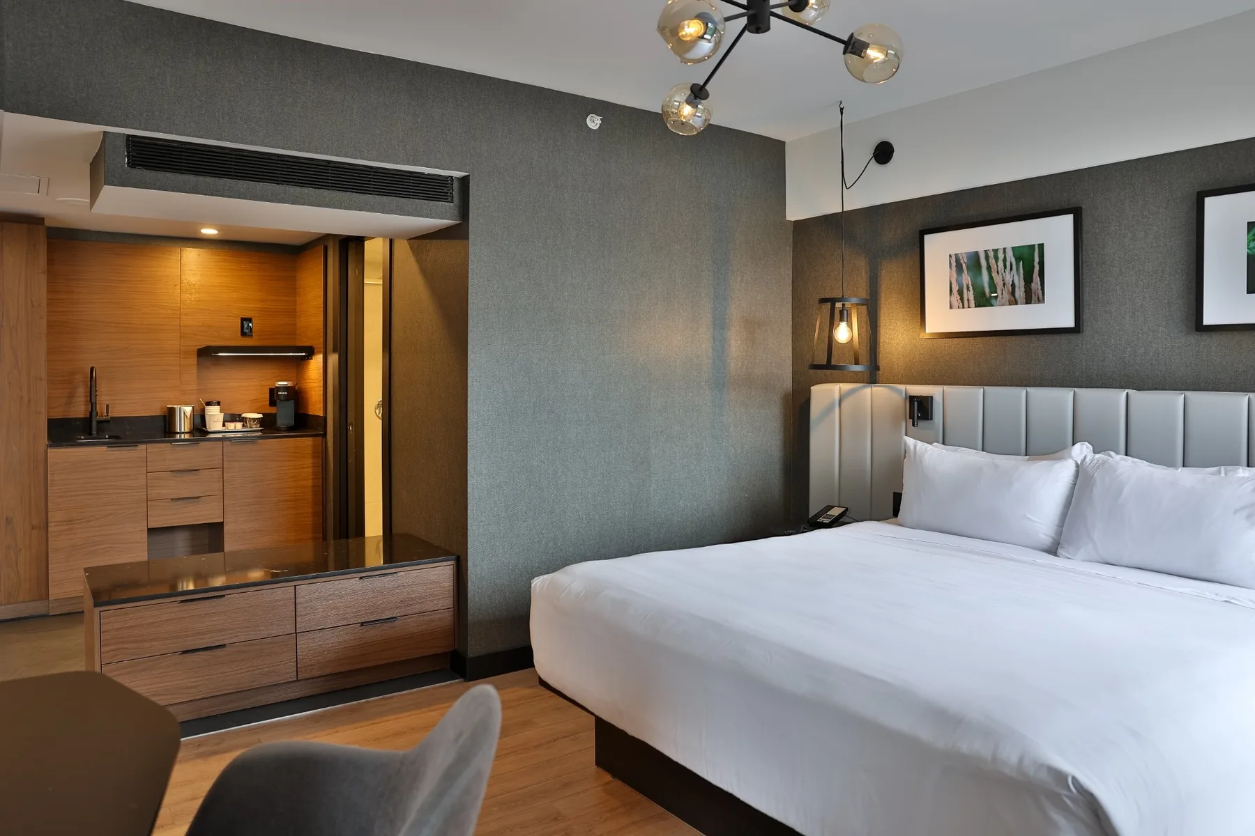 Guest suite