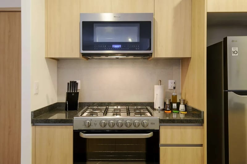 Upscale Loft w/ Balcony in Roma Norte
