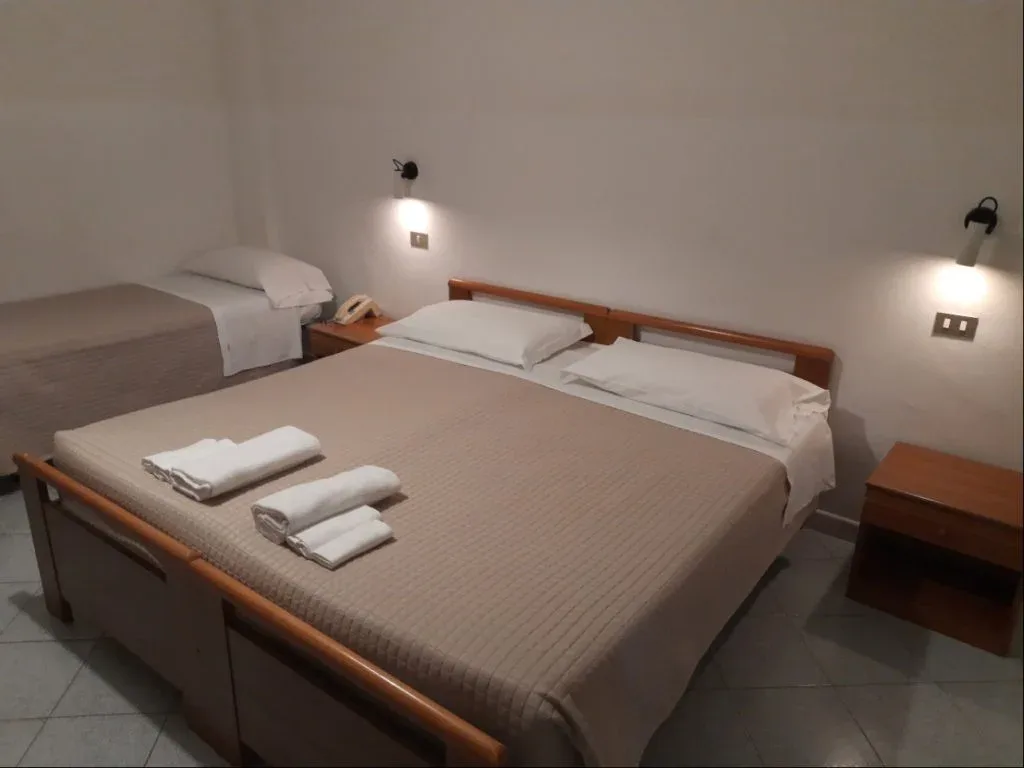 Triple room