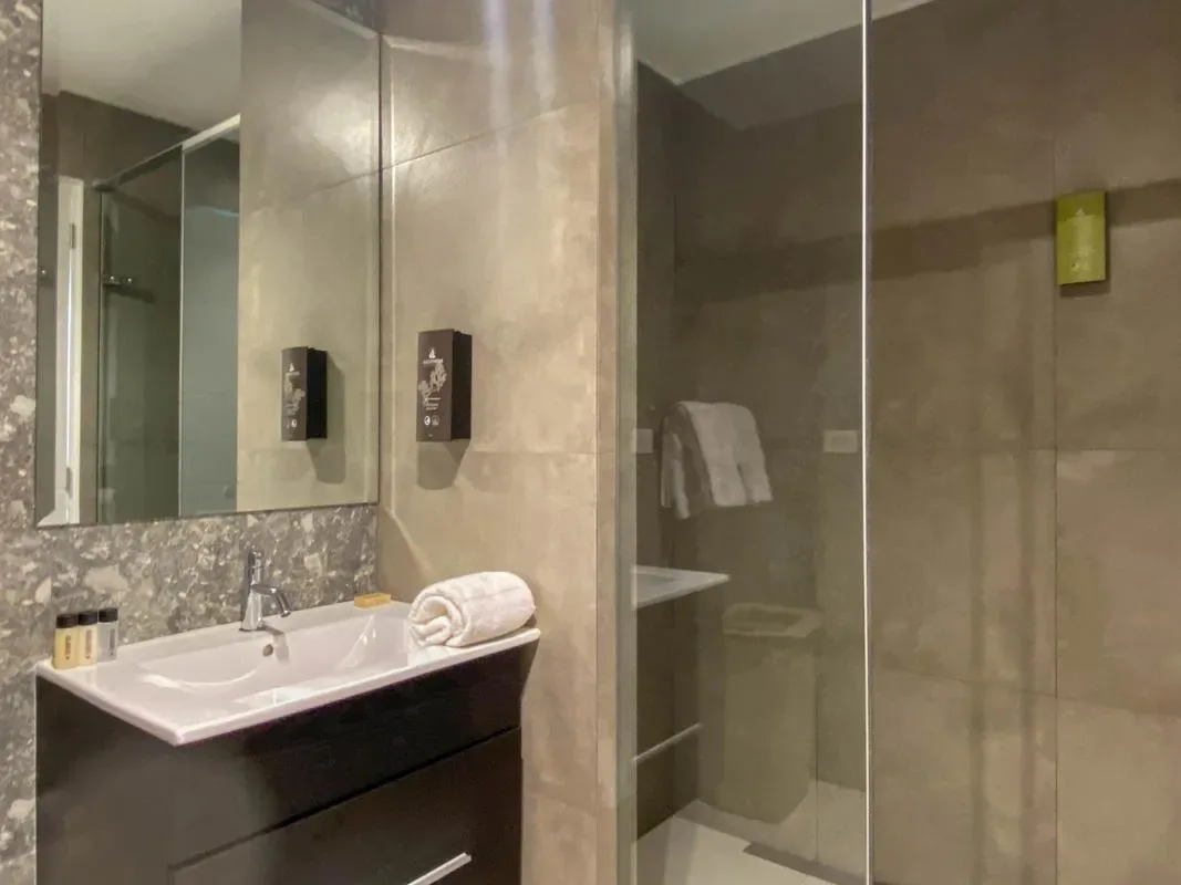 Deluxe 1BR near Kennedy Park in Miraflores
