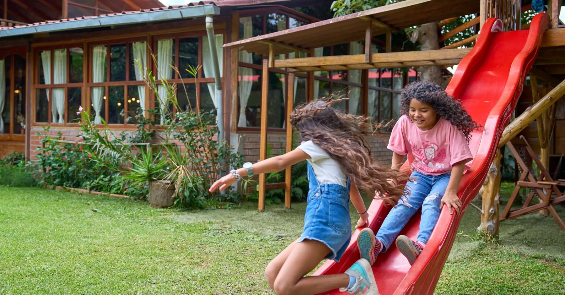 Zona de juegos infantiles