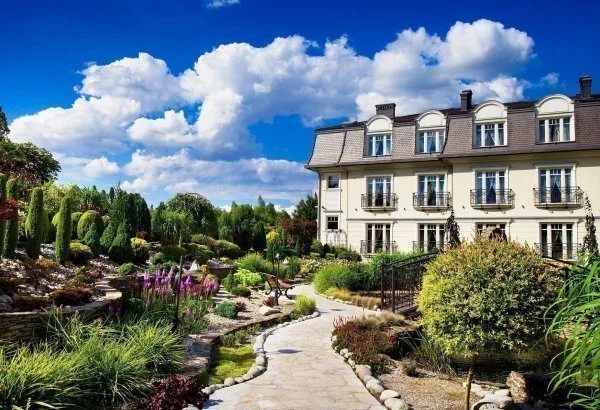 Hotel garden