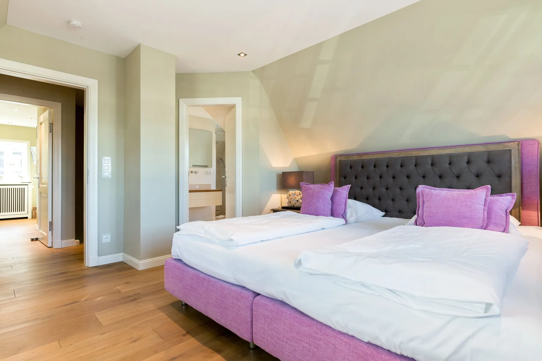 Lifestyle unter Reet. Gleich am Meer & Strand. Design pur.