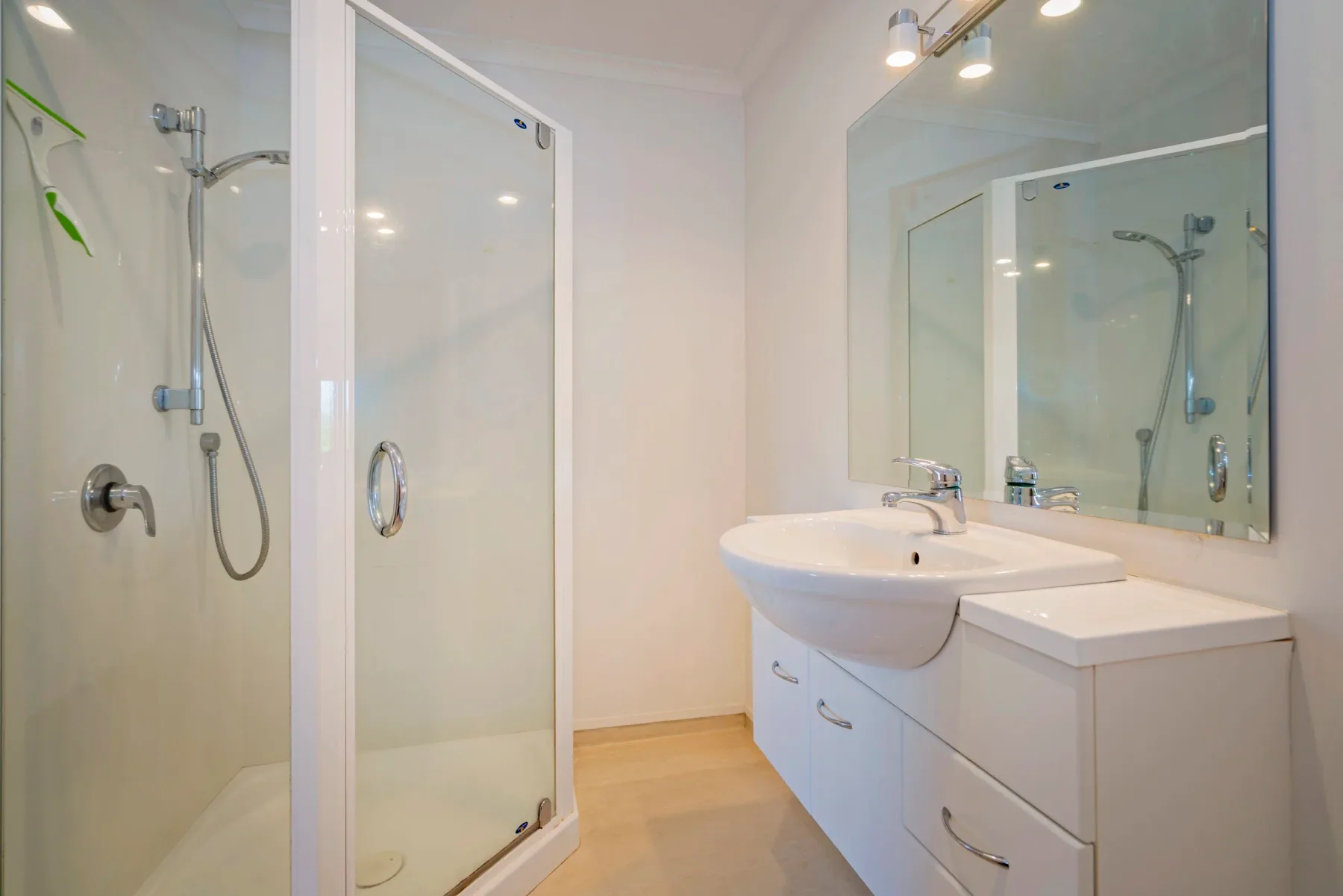 Unit 1 bathroom