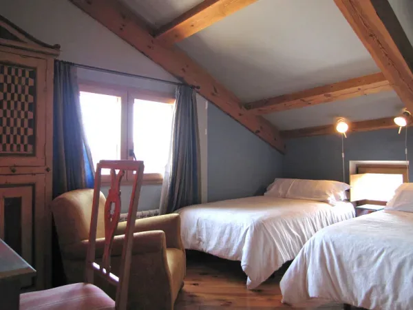 Guest room