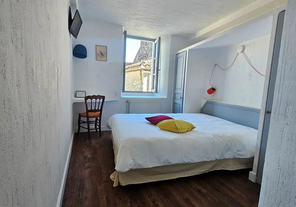 Hotel Candide room