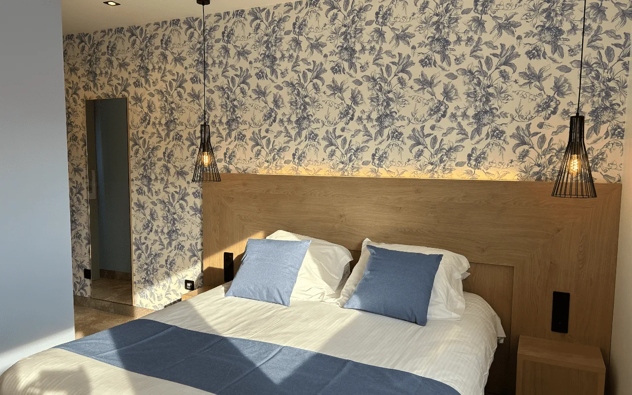 Superior Grand Bed room