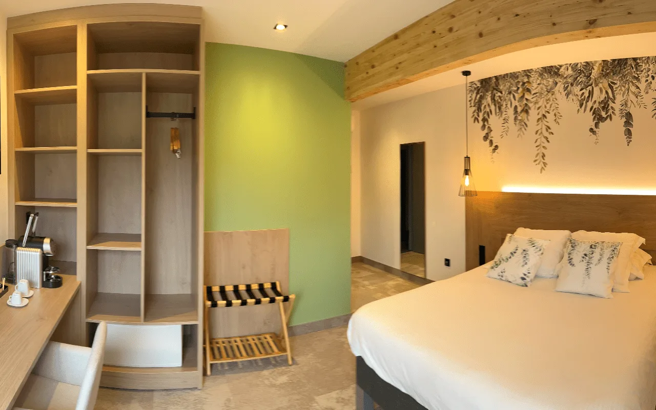 Superior Grand Bed room