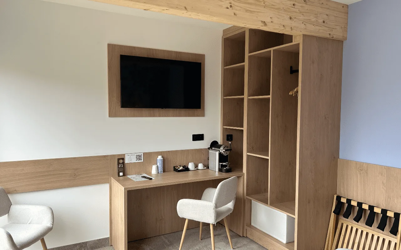 Superior Grand Bed room