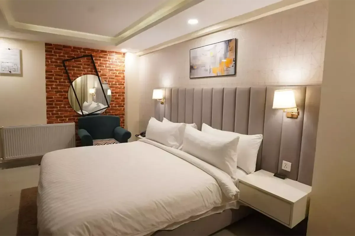 Habitación estándar con cama queen