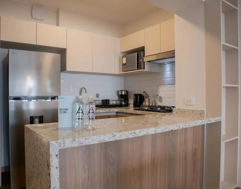 Elegant 2BR with Fantastic Pool in Miraflores