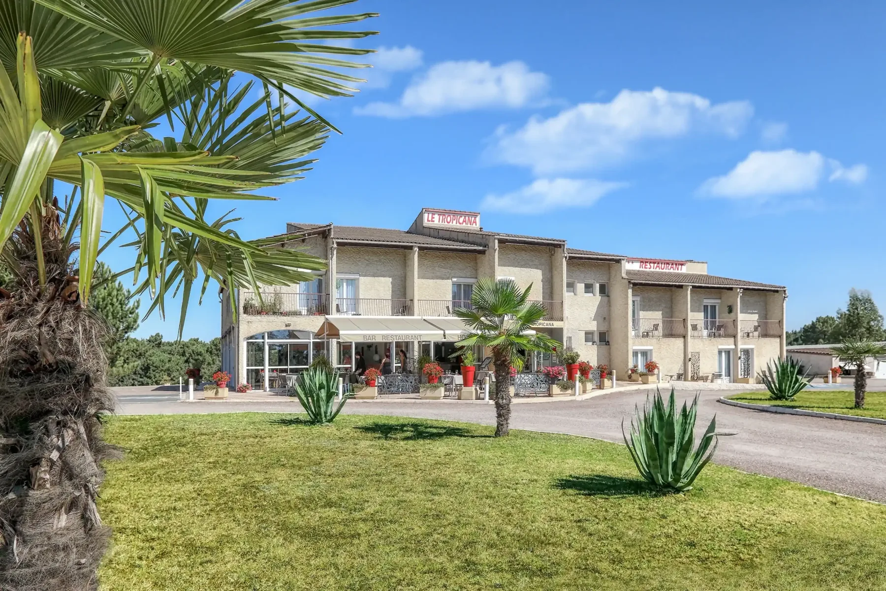 Logis Hôtel Le Tropicana