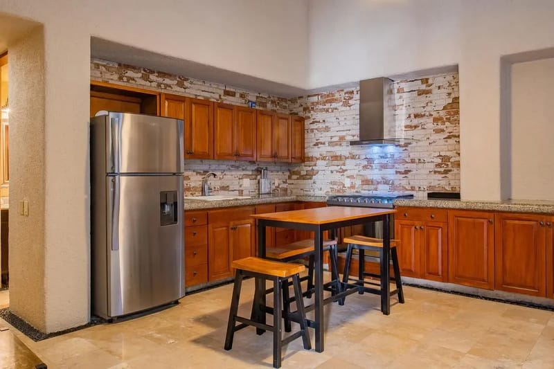 Spacious 10BR Villa w/ Hot Tub & BBQ Area