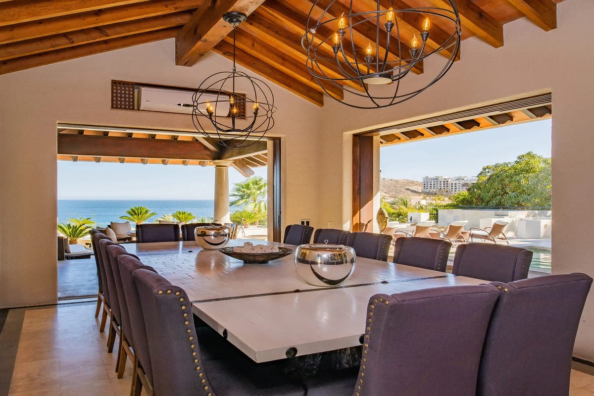 Spacious 10BR Villa w/ Hot Tub & BBQ Area