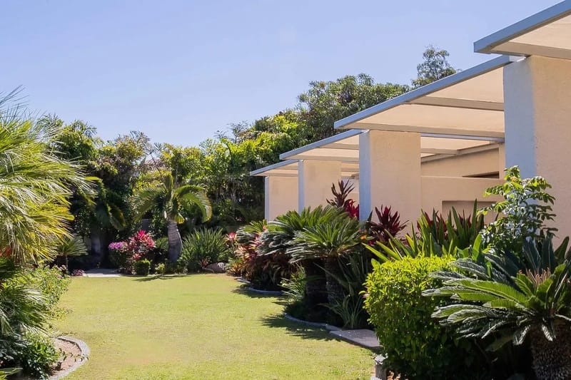 Spacious 10BR Villa w/ Hot Tub & BBQ Area