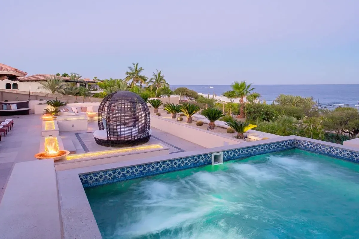 Spacious 10BR Villa w/ Hot Tub & BBQ Area