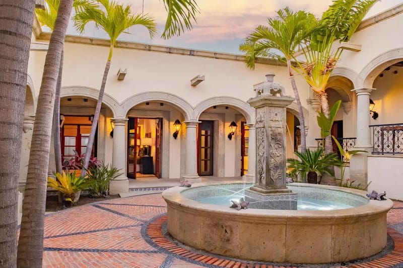 Spacious 10BR Villa w/ Hot Tub & BBQ Area
