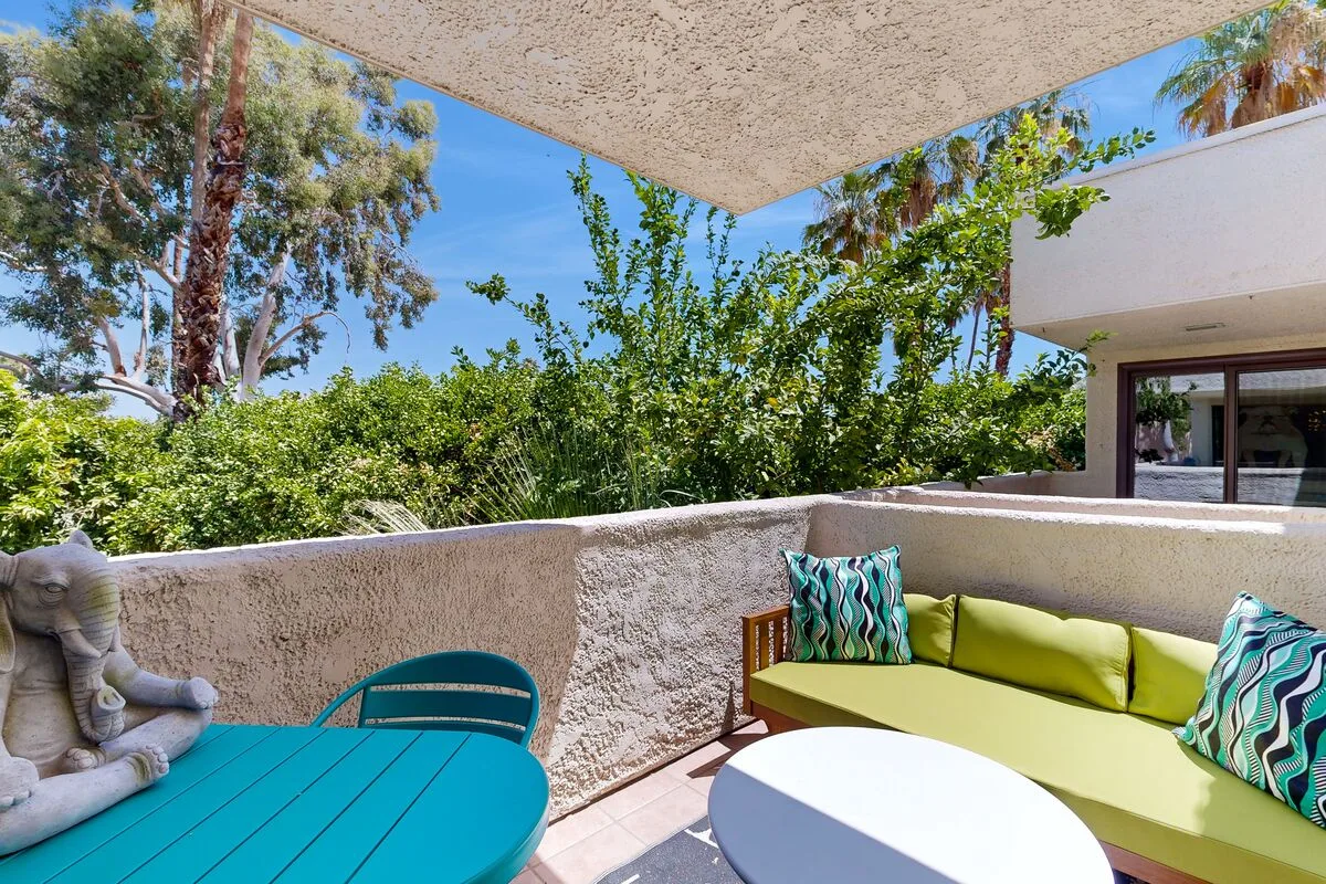 Desert Vista Oasis