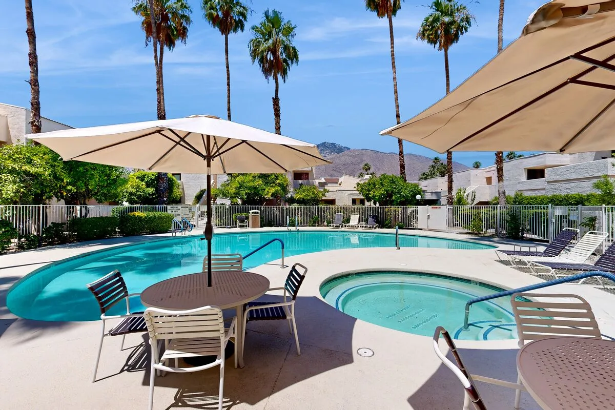 Desert Vista Oasis