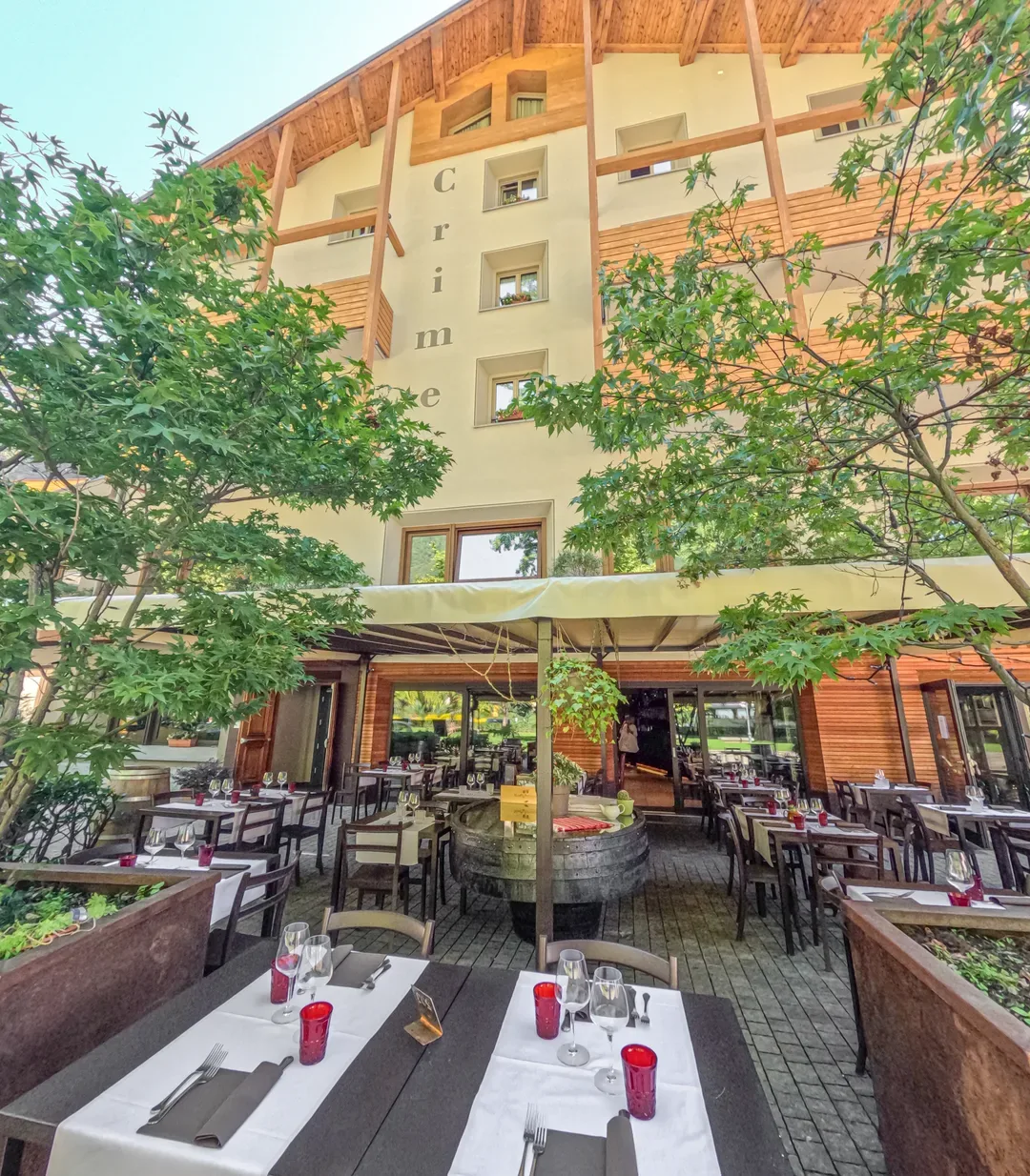 Hotel Crimea exterior