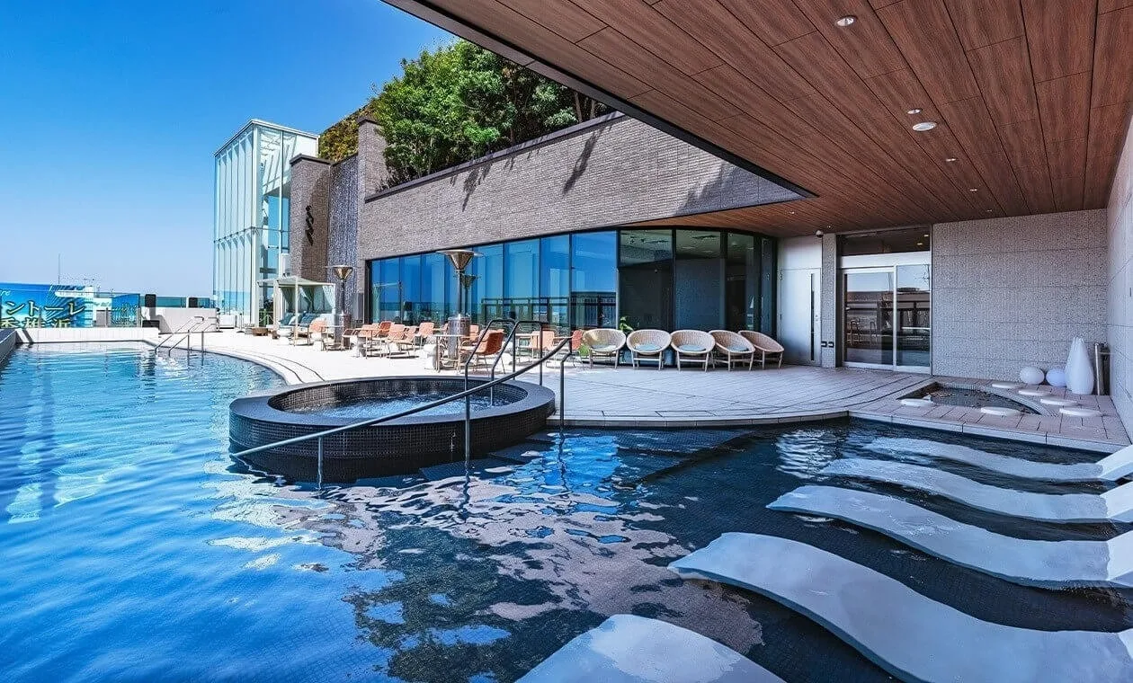 Outdoor spa