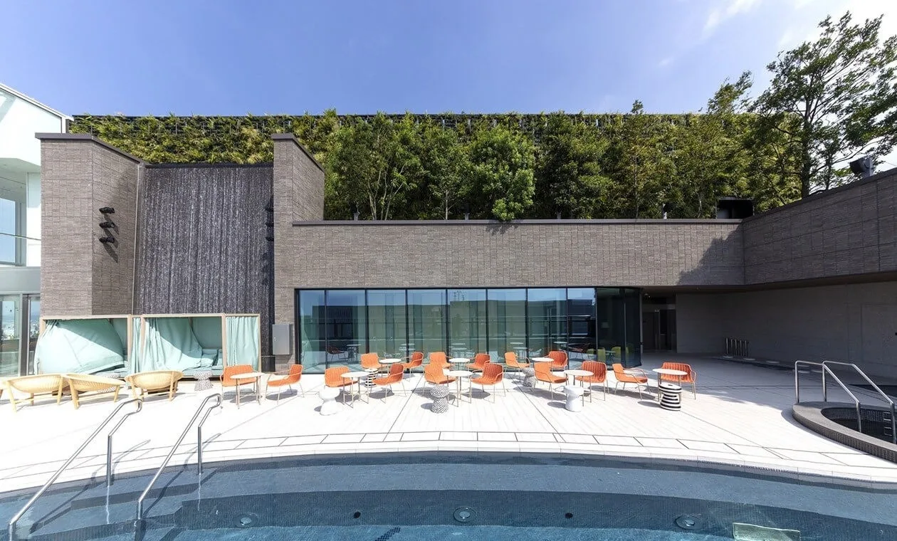 Outdoor spa