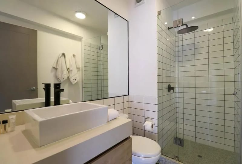 Modern 2BR with Balcony in Barranco