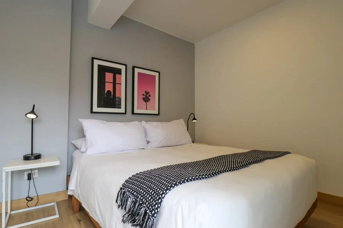 Modern 2BR with Balcony in Barranco