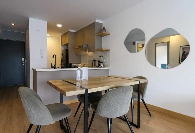 Modern 2BR with Balcony in Barranco