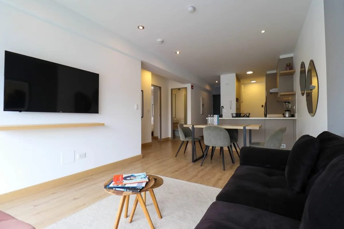 Modern 2BR with Balcony in Barranco