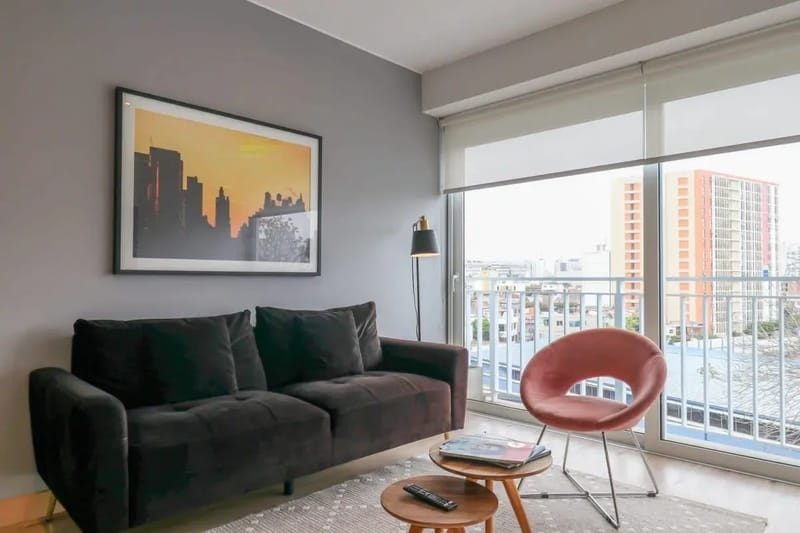 Modern 2BR with Balcony in Barranco
