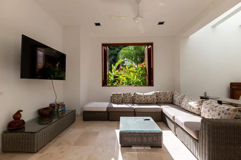 Glowing 4BR Villa w/ Pool at Mesa de Yeguas