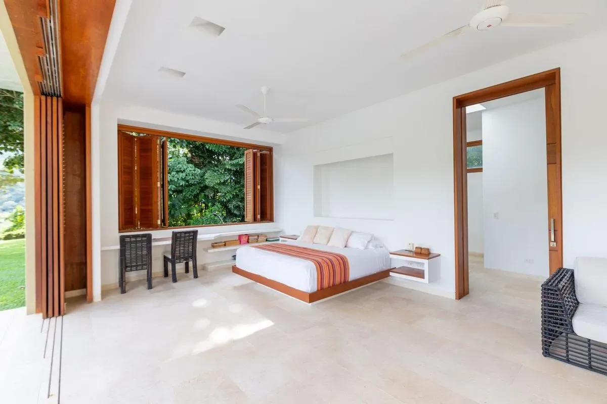 Glowing 4BR Villa w/ Pool at Mesa de Yeguas