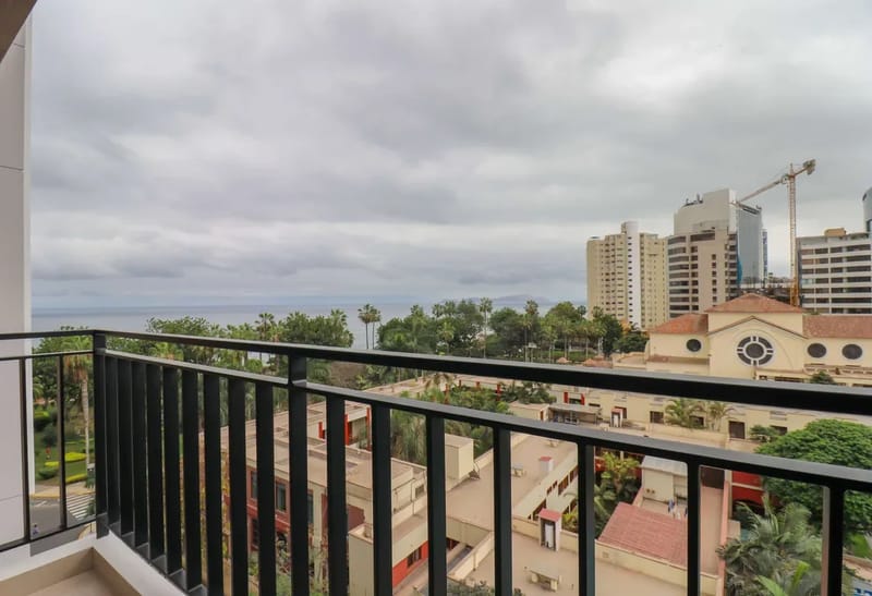 Welcoming 2BR w/ Balcony in Miraflores
