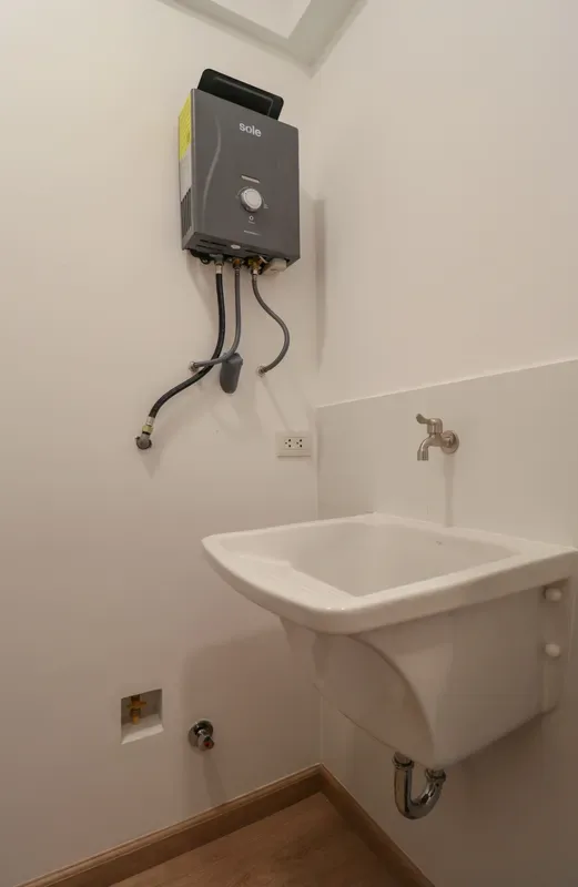 Welcoming 2BR w/ Balcony in Miraflores