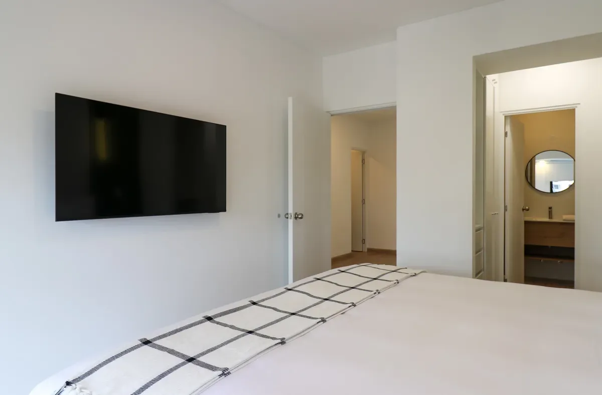 Welcoming 2BR w/ Balcony in Miraflores