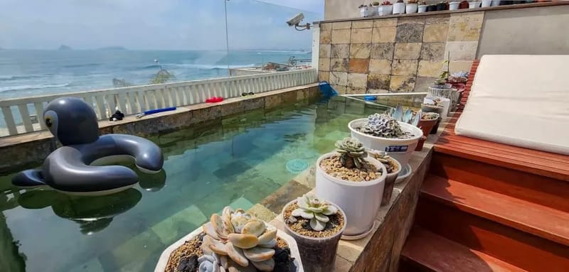 Spacious 4BR Duplex w/ Pool in Punta Hermosa