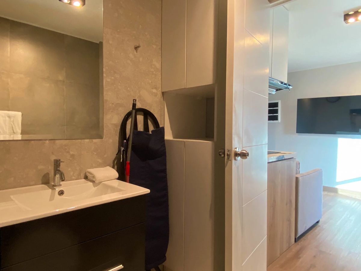 Modern 1BR w/AC near Kennedy Park