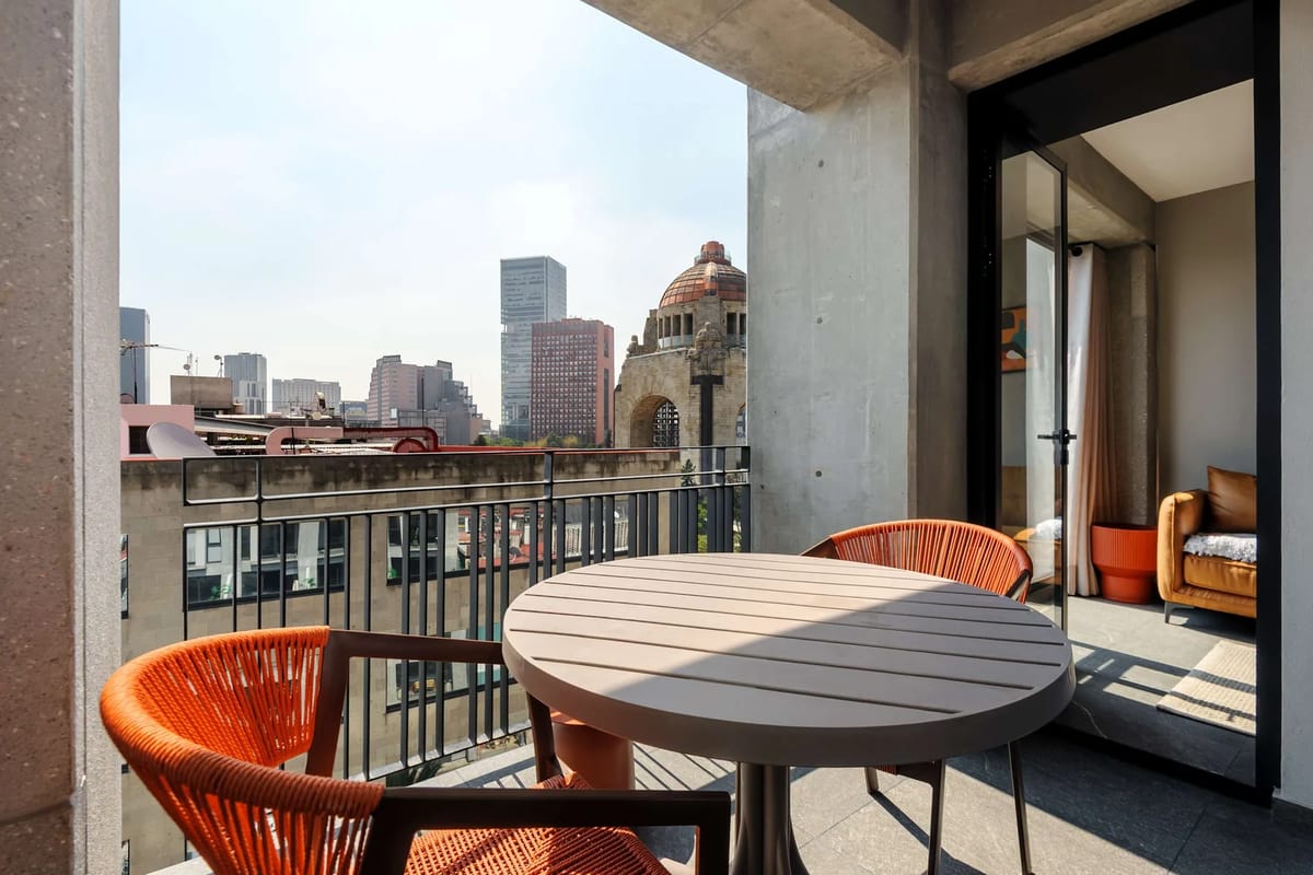 Charming 2BR w/ Balcony in Tabacalera