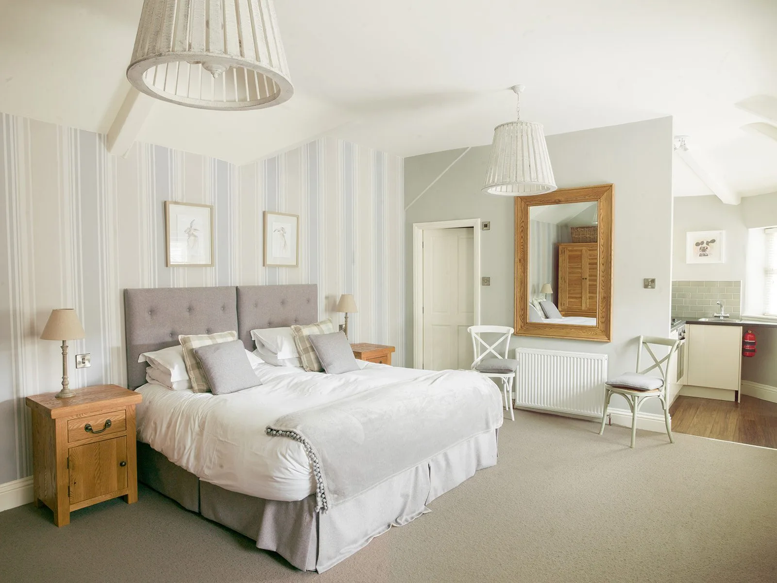 Falcon Suite