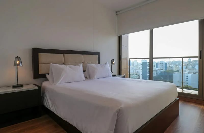 Upscale 2BR Duplex w/ Balcony in Miraflores