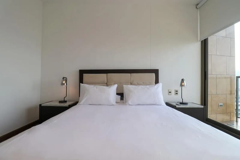 Upscale 2BR Duplex w/ Balcony in Miraflores