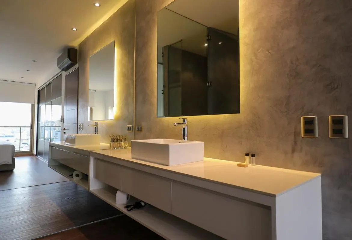 Upscale 2BR Duplex w/ Balcony in Miraflores